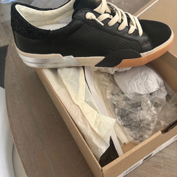 Dolce Vita Onyx Embossed Leather sneaker - Picture 3 of 5